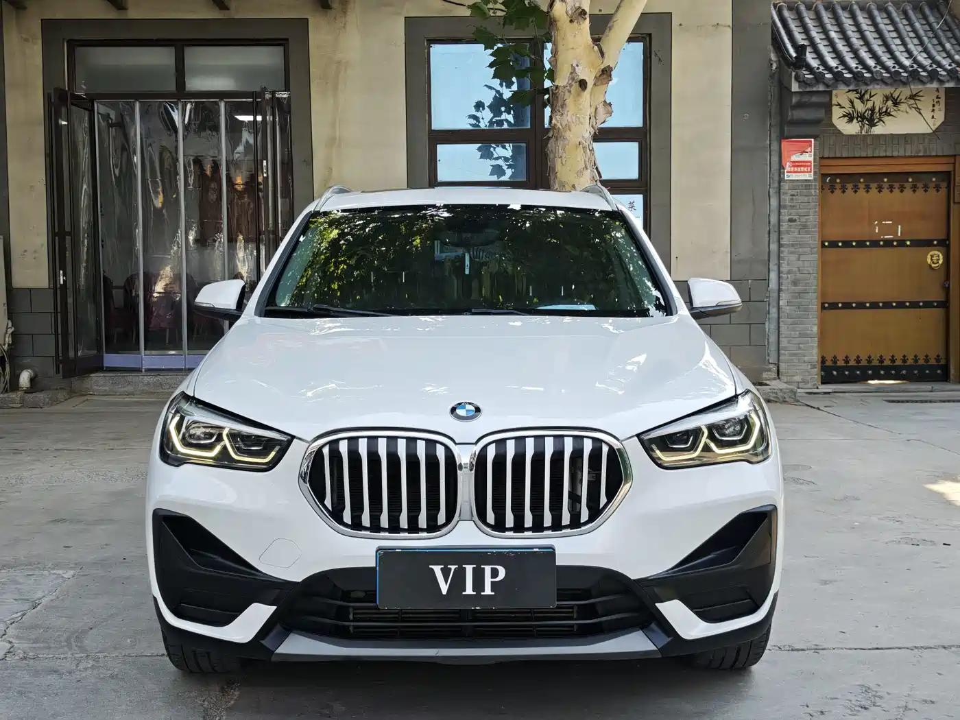 Фото 2 - BMW X1