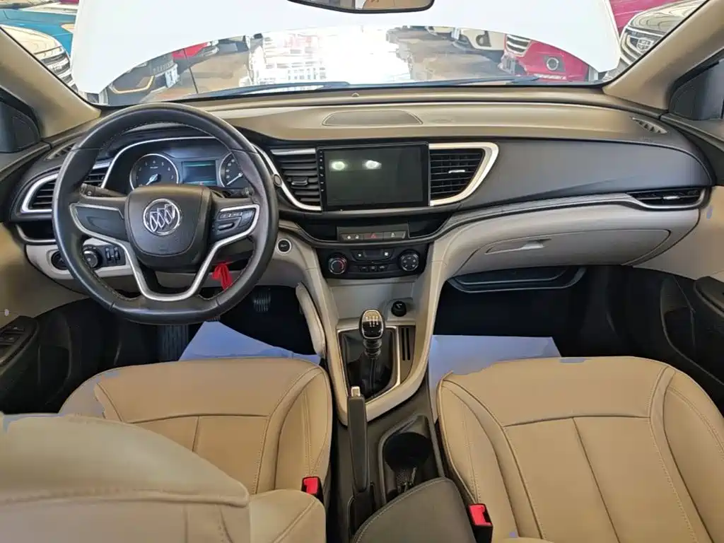 Фото 10 - Buick Excelle