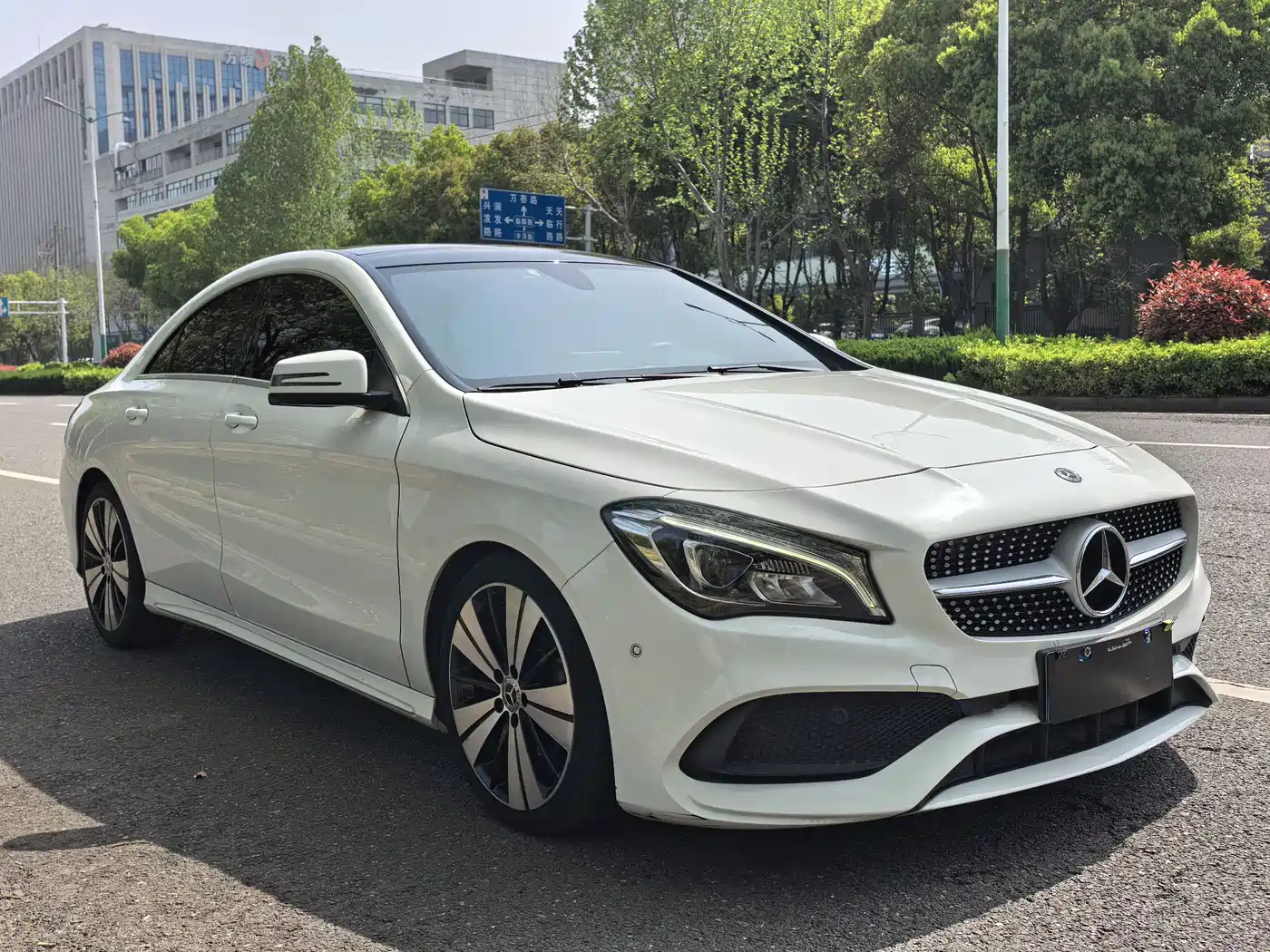 Mercedes-Benz CLA (Import) 2018 CLA 200 Fashion Edition фото 3