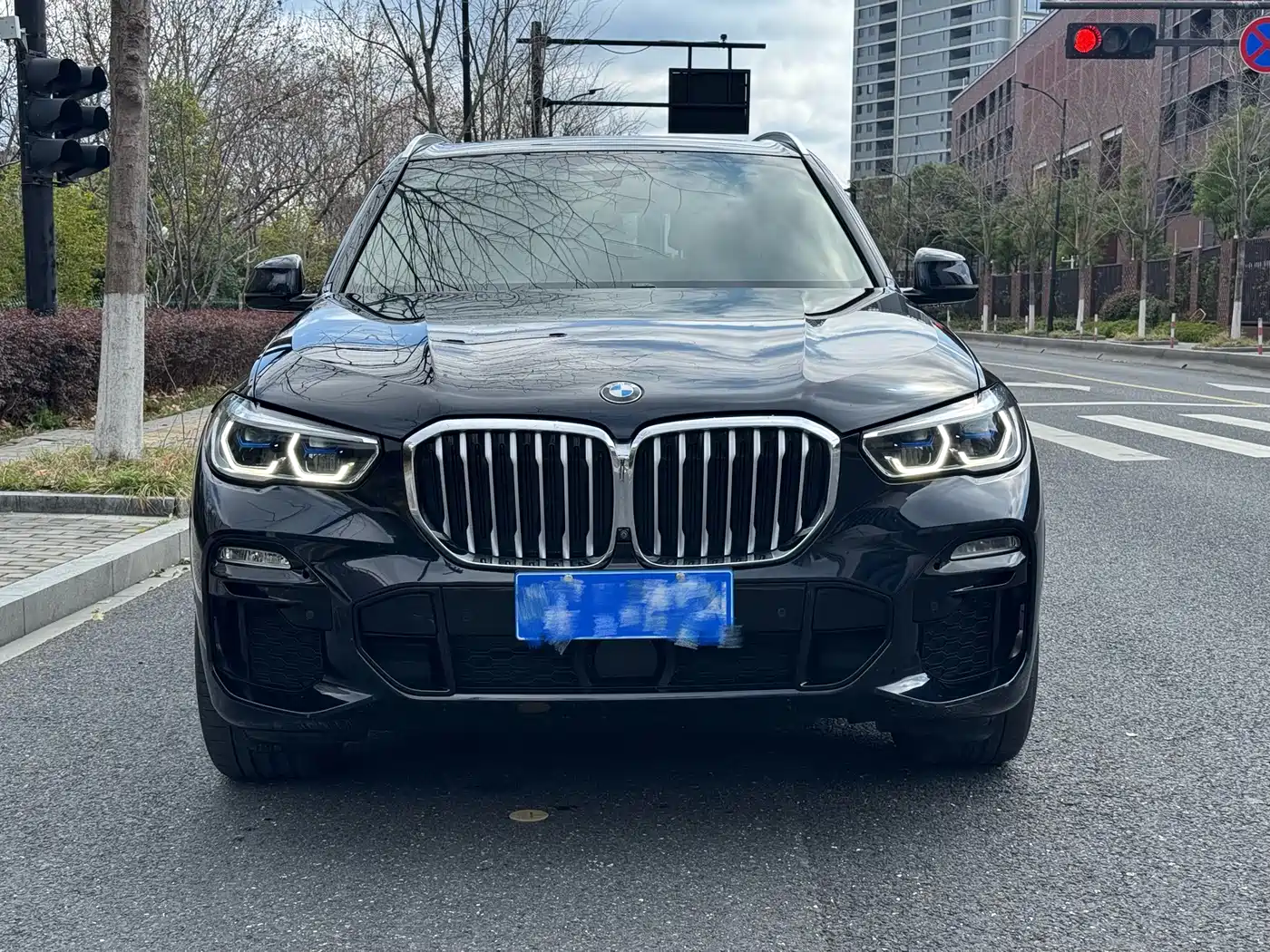BMW X5 (Import) 2019 xDrive40i Exclusive M Sport Package фото 2