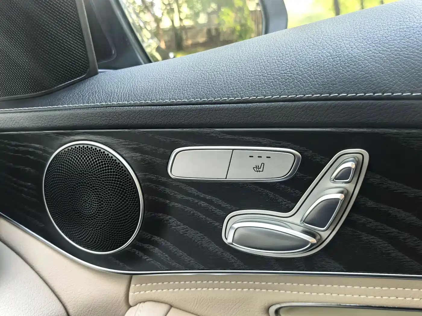Mercedes-Benz C-Class 2015 Facelift C 200 L Sport фото 32