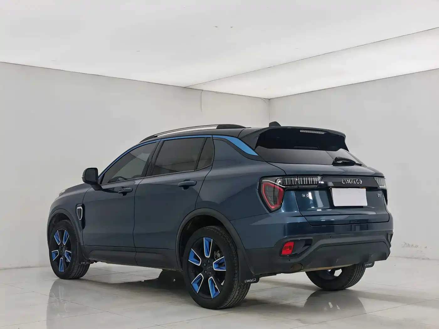 Lynk & Co 01 2019 2.0T 2WD Pro Edition China V фото 6