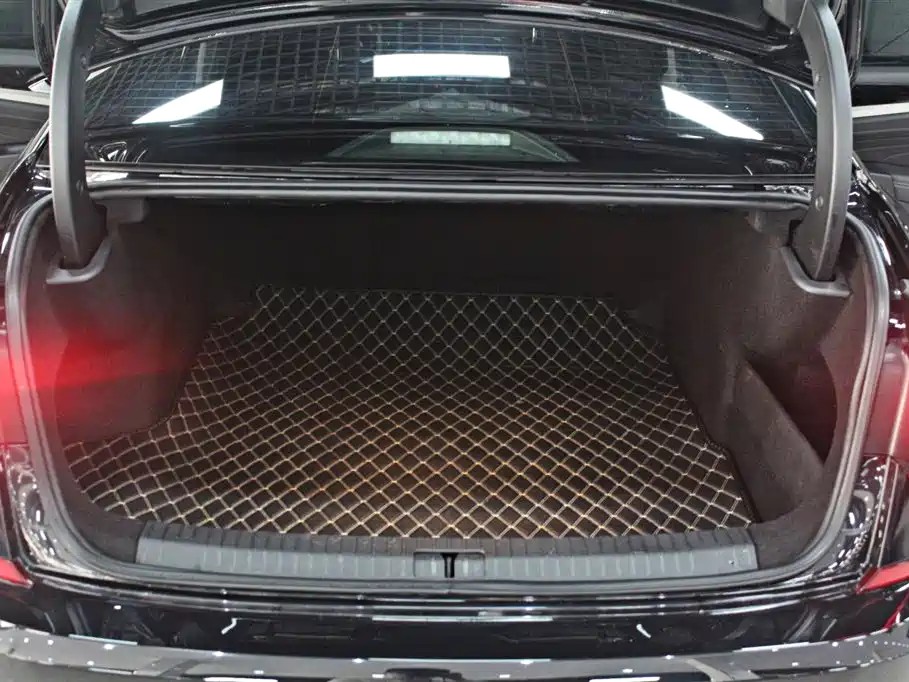 Volkswagen Passat 2023 Facelift 330TSI Starlight Elite Edition фото 13