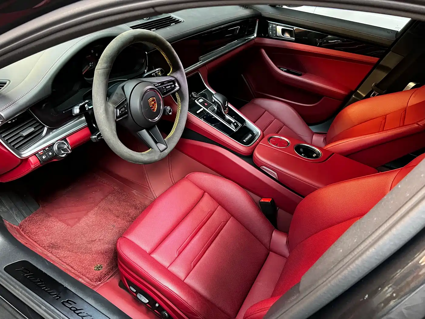 Porsche Panamera 2023 Panamera Executive Long Wheelbase Platinum Edition 2.9T фото 7