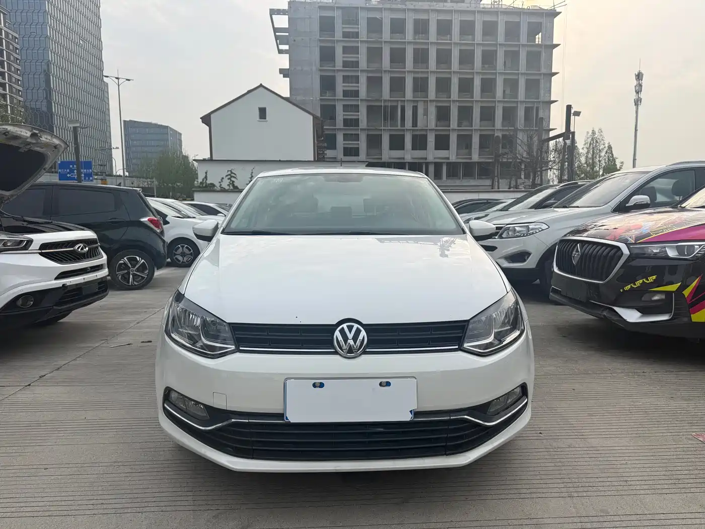 Volkswagen Polo 2014 1.6L Automatic Comfort Edition фото 2