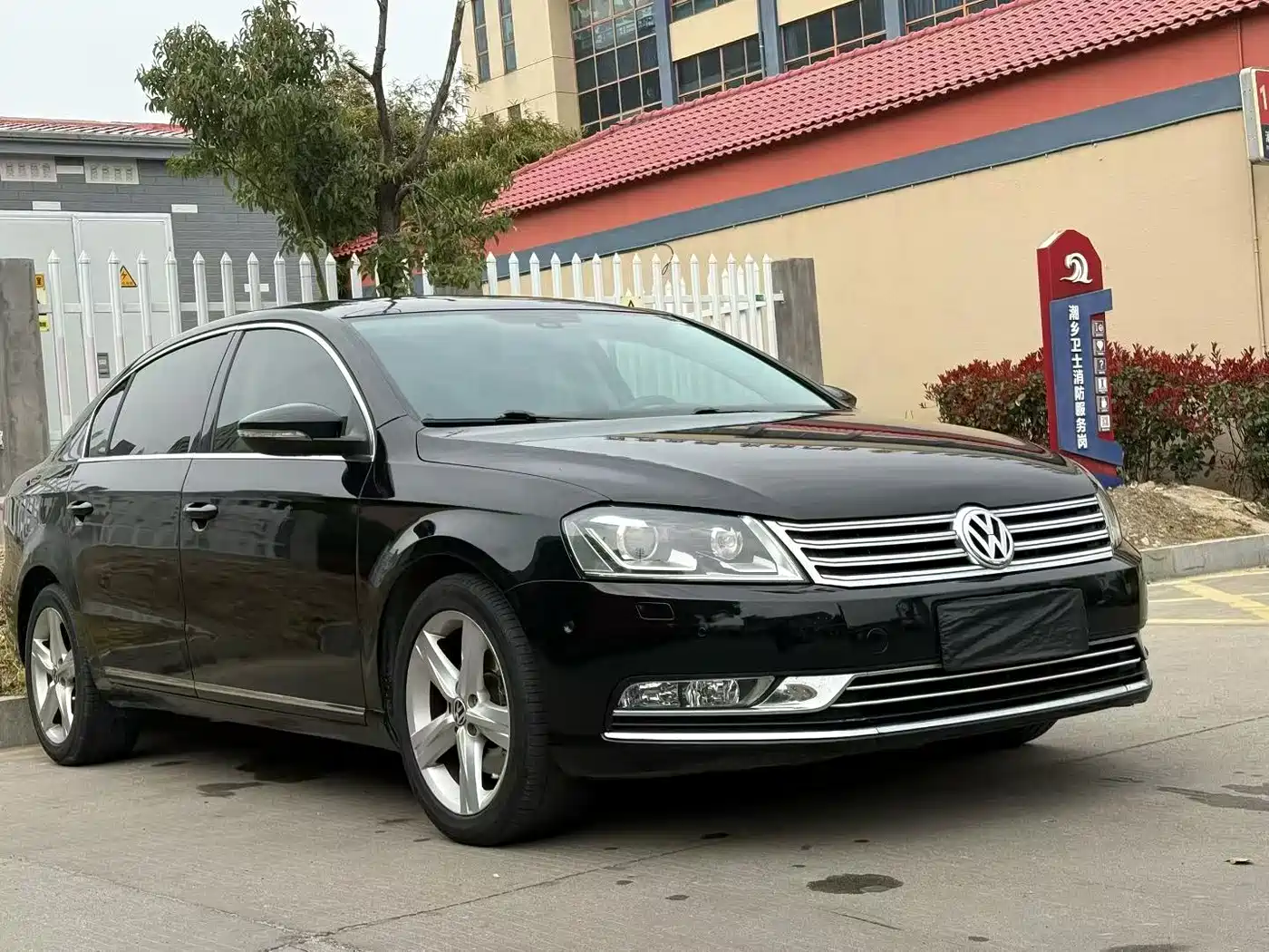 Volkswagen Magotan 2015 2.0TSI Premium фото 3