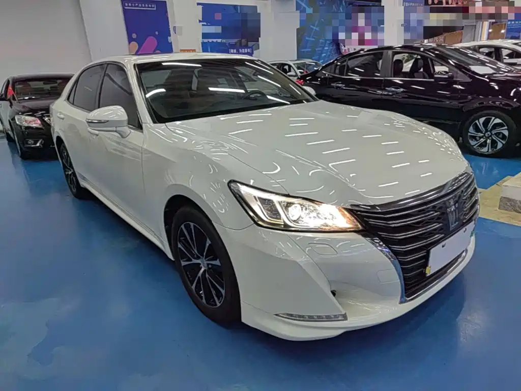 2019 Toyota Crown