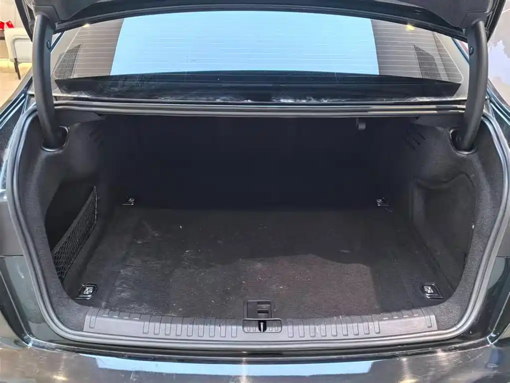 Audi A6L 2023 40 TFSI Luxury Elegance фото 9