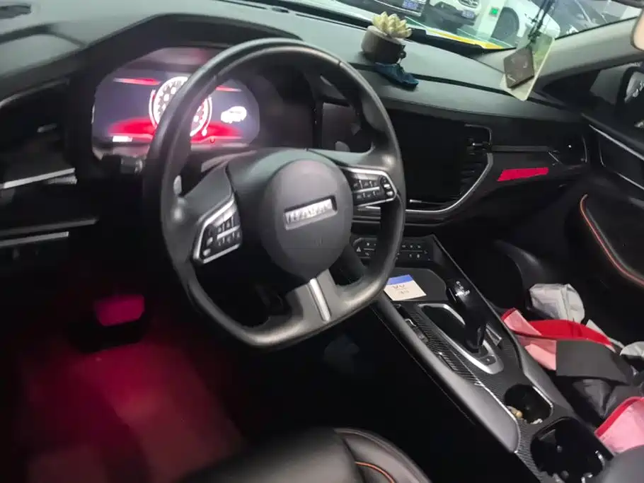 Фото 12 - Haval F7