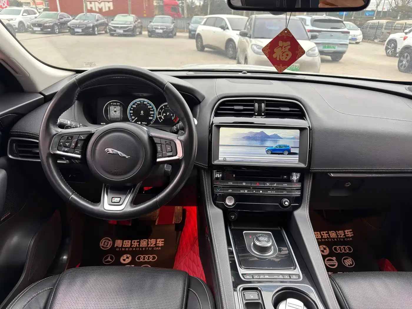 Jaguar F-PACE 2016 2016 2.0T FWD R-Sport Edition