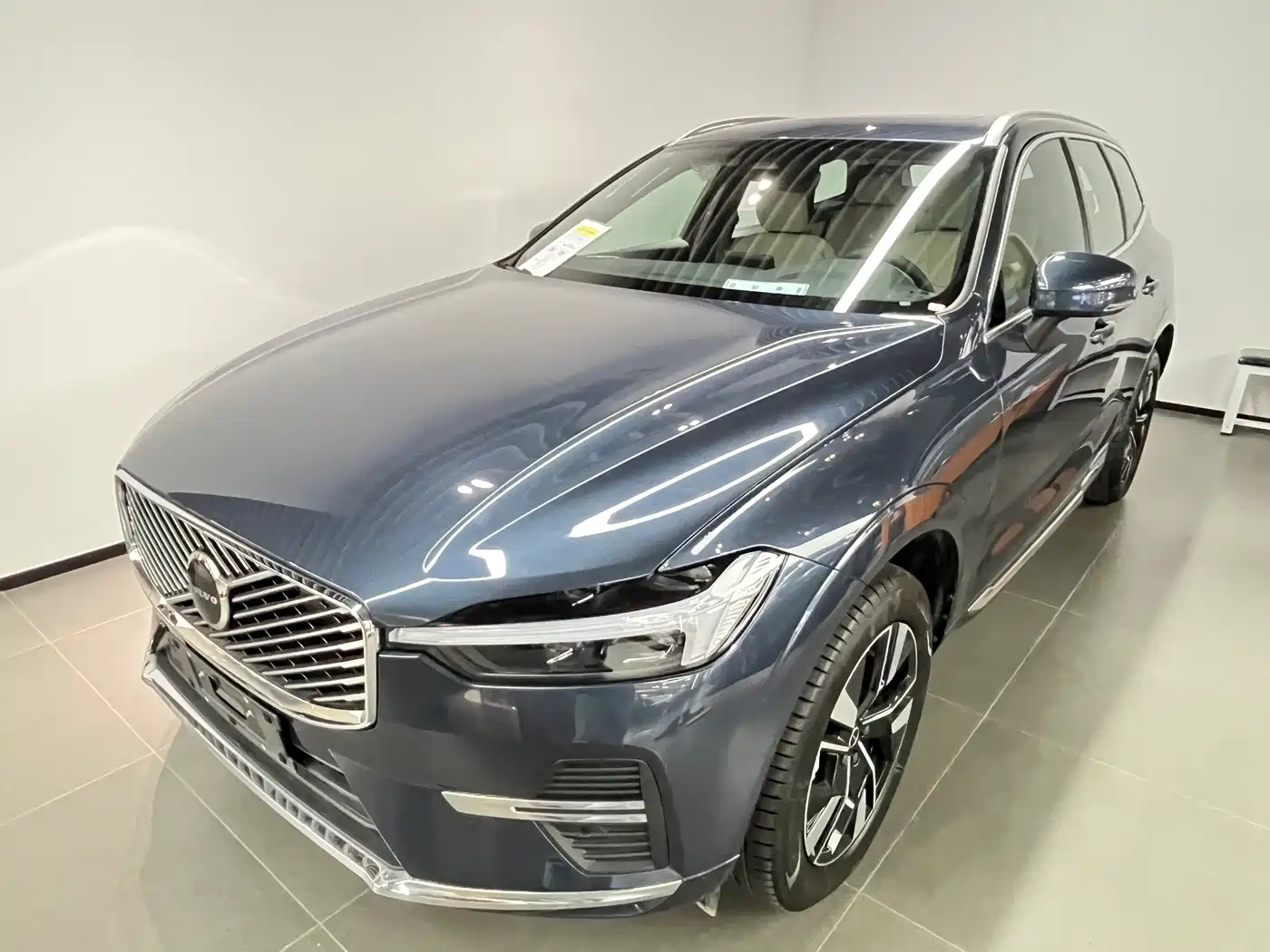 Volvo XC60 2026 2026 Model B5 AWD Premium Luxury