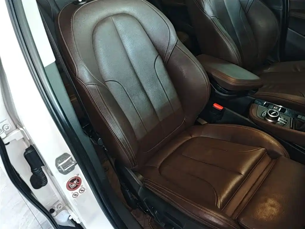 BMW X1 2016 sDrive20Li Luxury Model фото 25