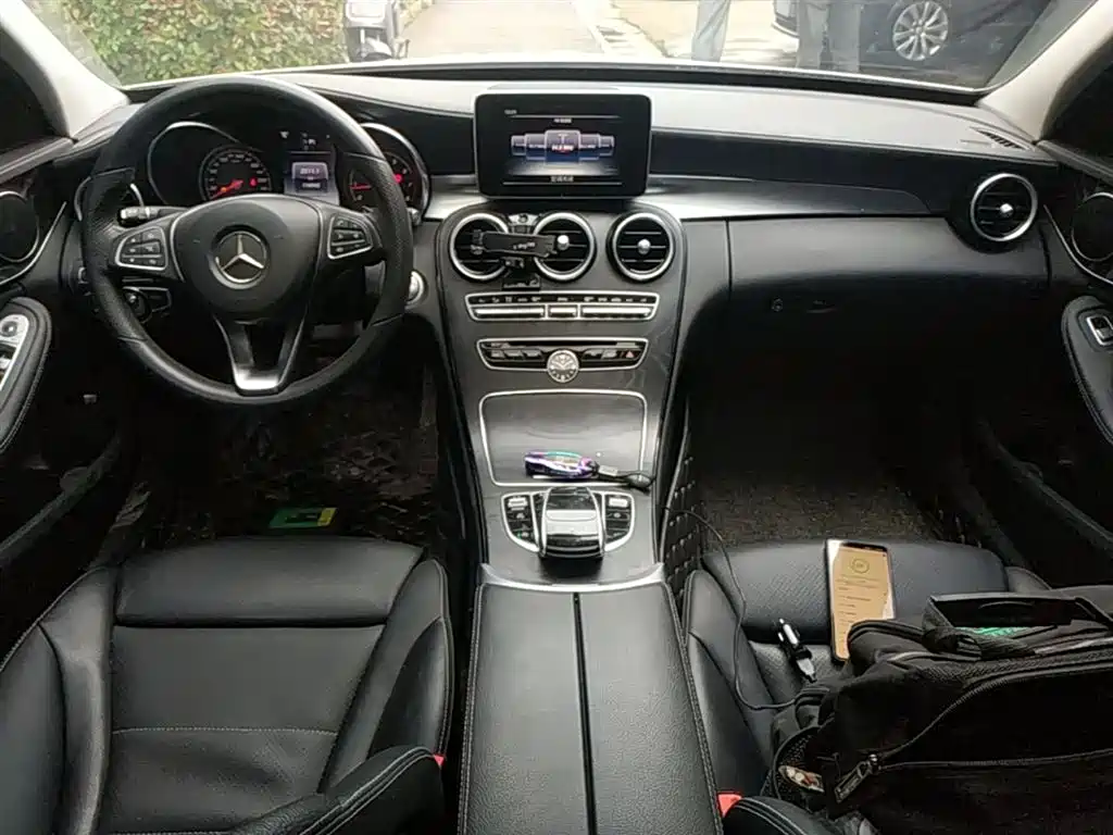 Mercedes-Benz C-Class 2017 C 180 L Sport фото 10