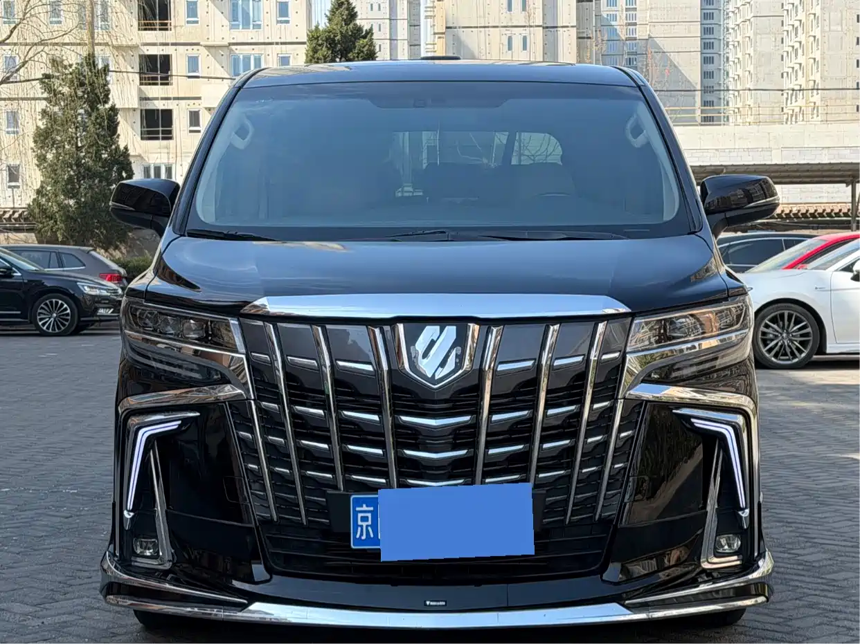 Toyota Alphard 2011 Model 2.4L Luxury фото 2