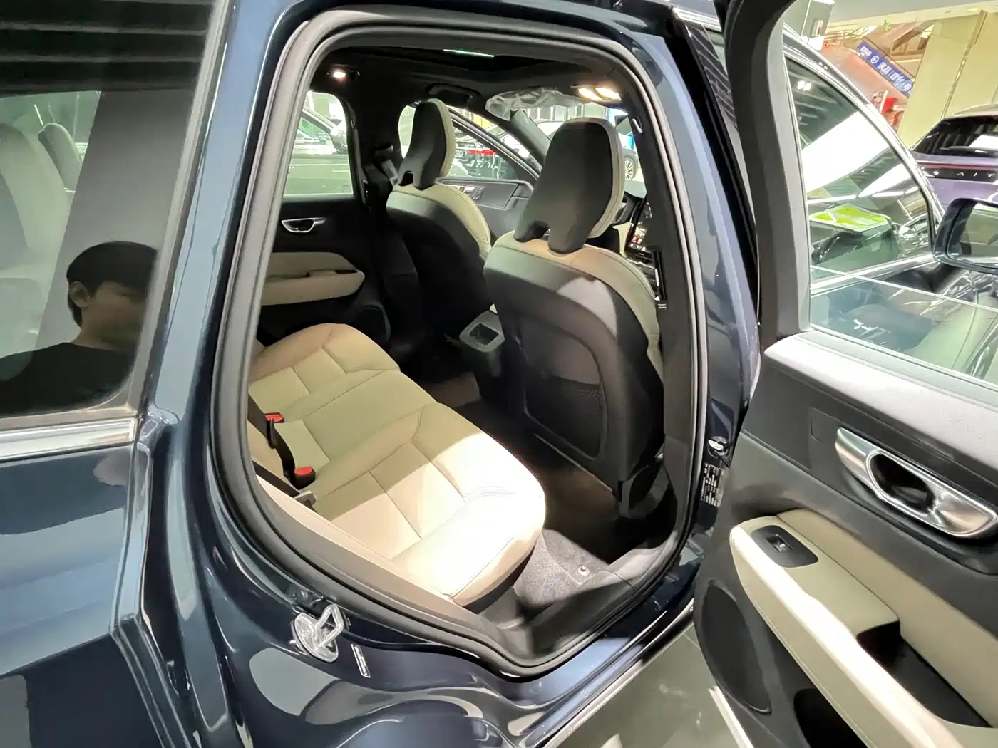 Volvo XC60 2026 2026 Model B5 AWD Premium Luxury