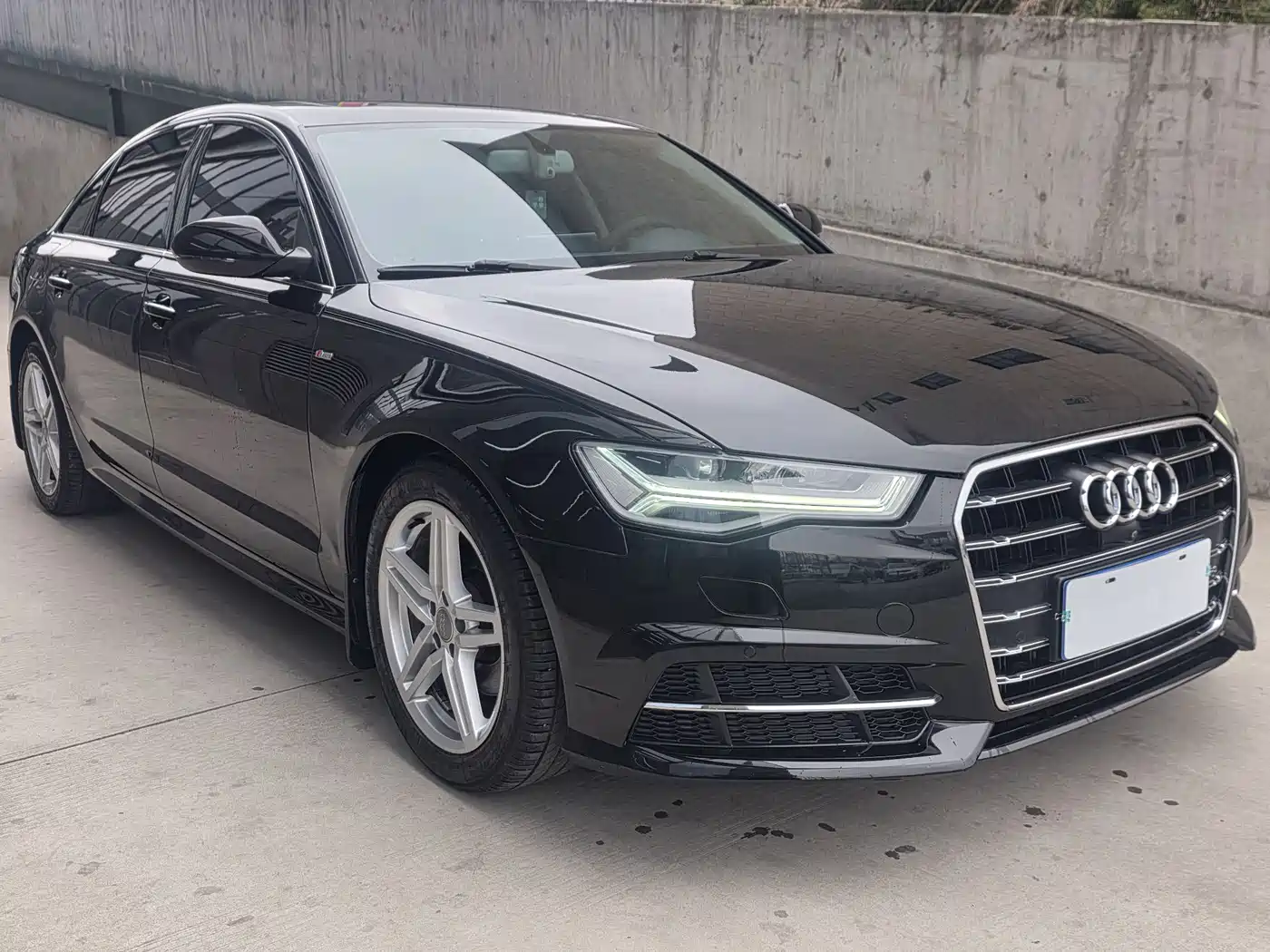 Audi A6L 2018 30th Anniversary 30 FSI Style фото 3