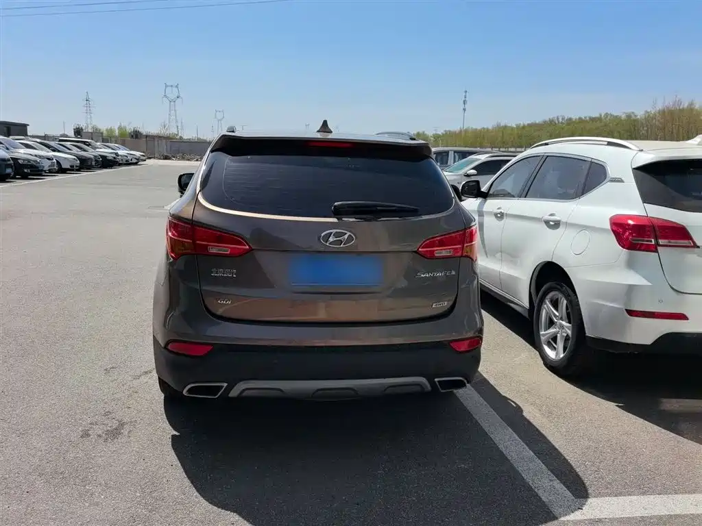 Hyundai Santa Fe 2015 2.0T Automatic 4WD Smart 5-Seater фото 6