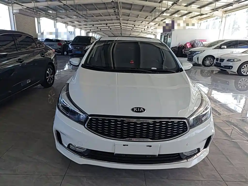 Фото 3 - Kia K3