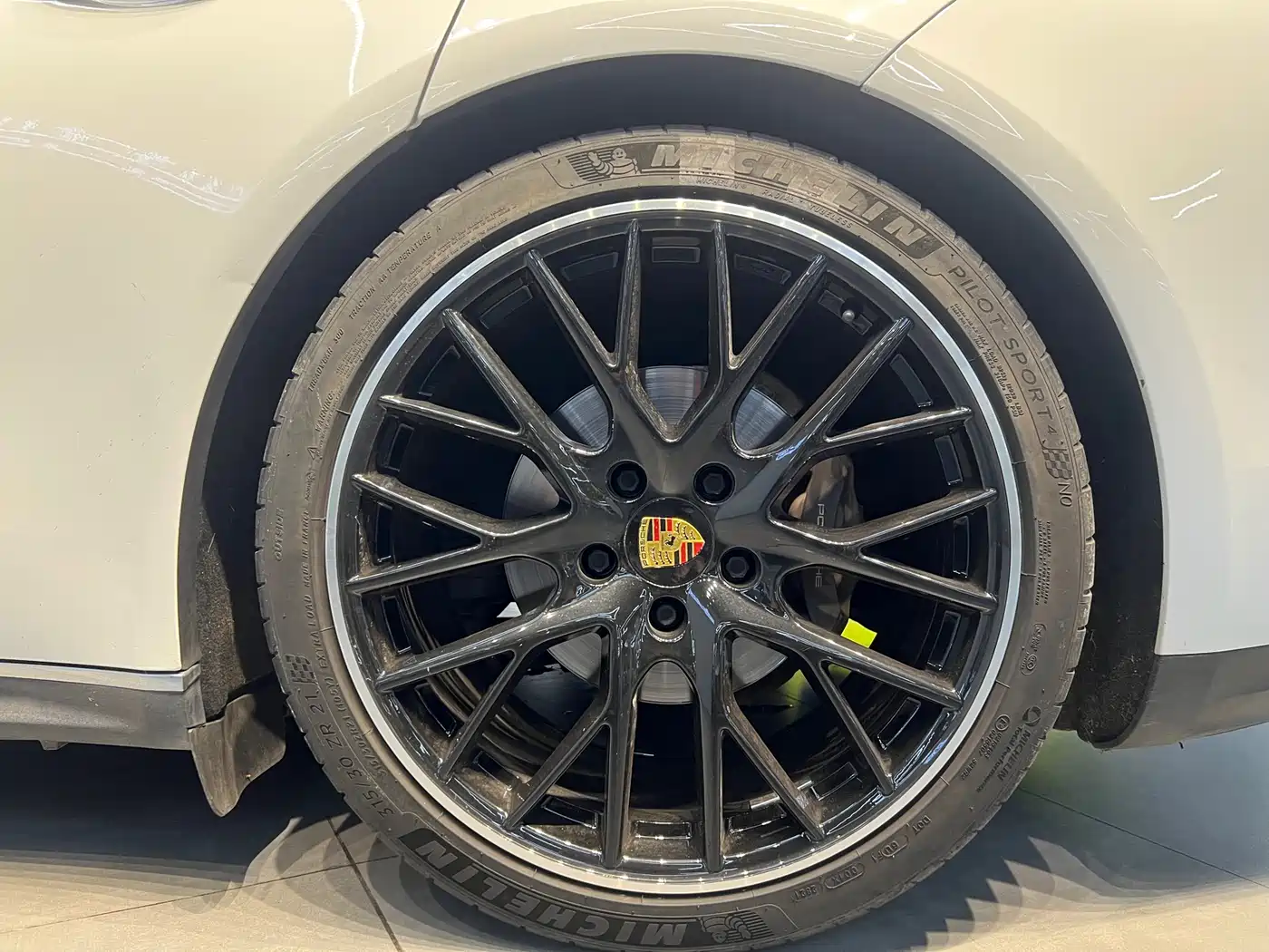 Porsche Panamera 2017 Panamera 4 Executive Long Wheelbase 3.0T фото 20
