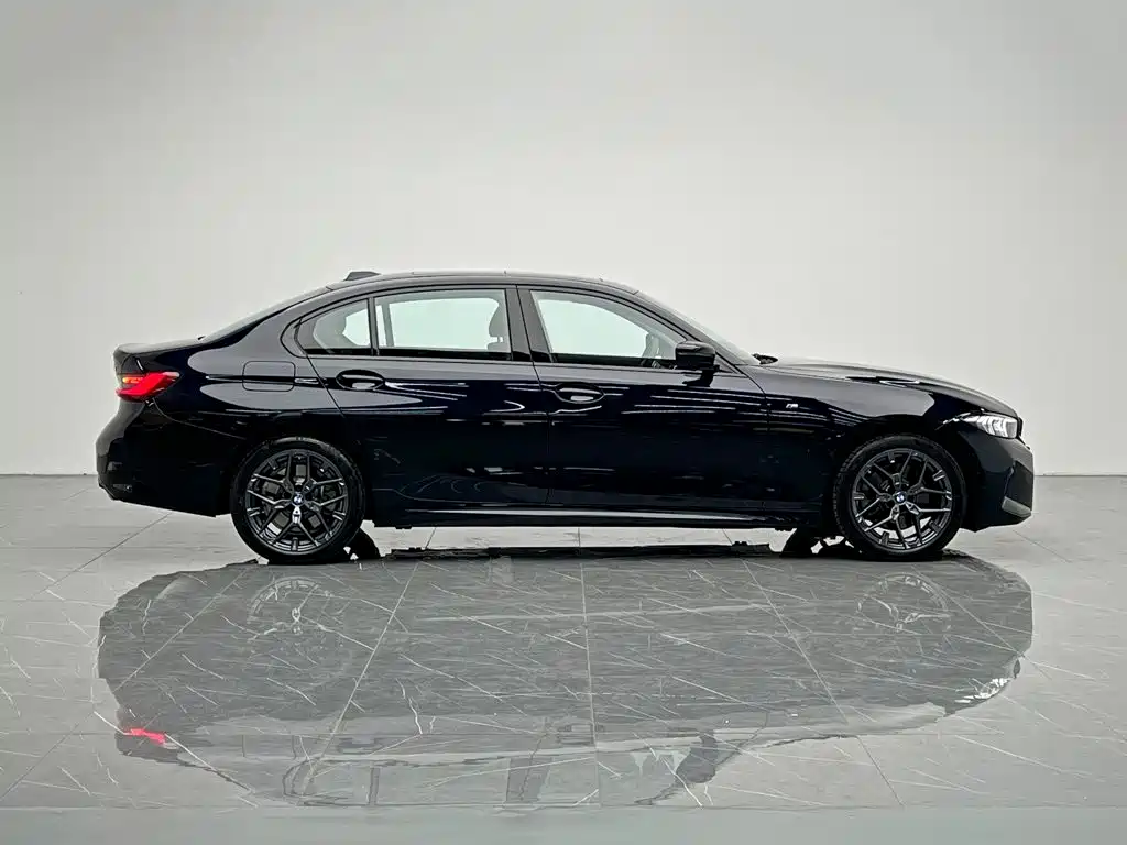 BMW 3 Series 2026 2026 330Li M Sport Shadowline Package