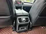Фото 11 - Honda UR-V