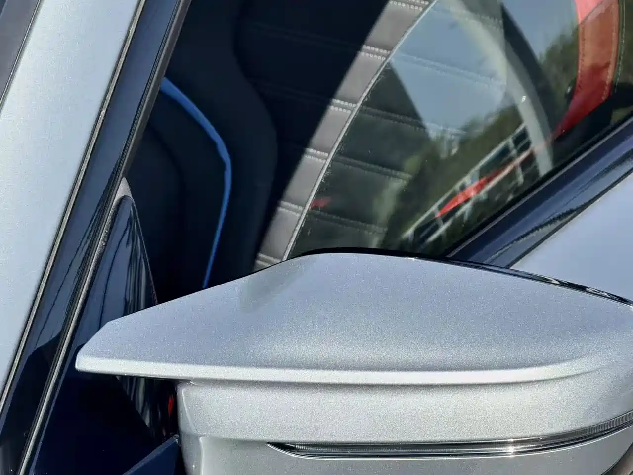 BMW M2 2024 M2 фото 8