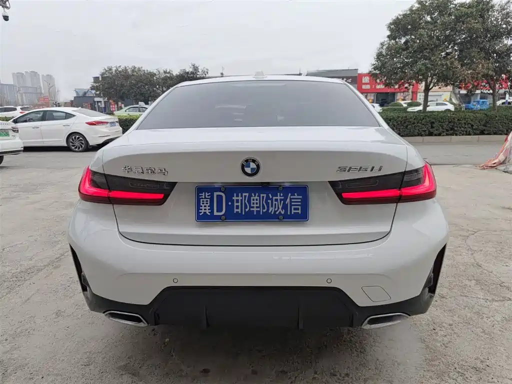 BMW 3 Series 2023 325Li M Sport Package фото 5