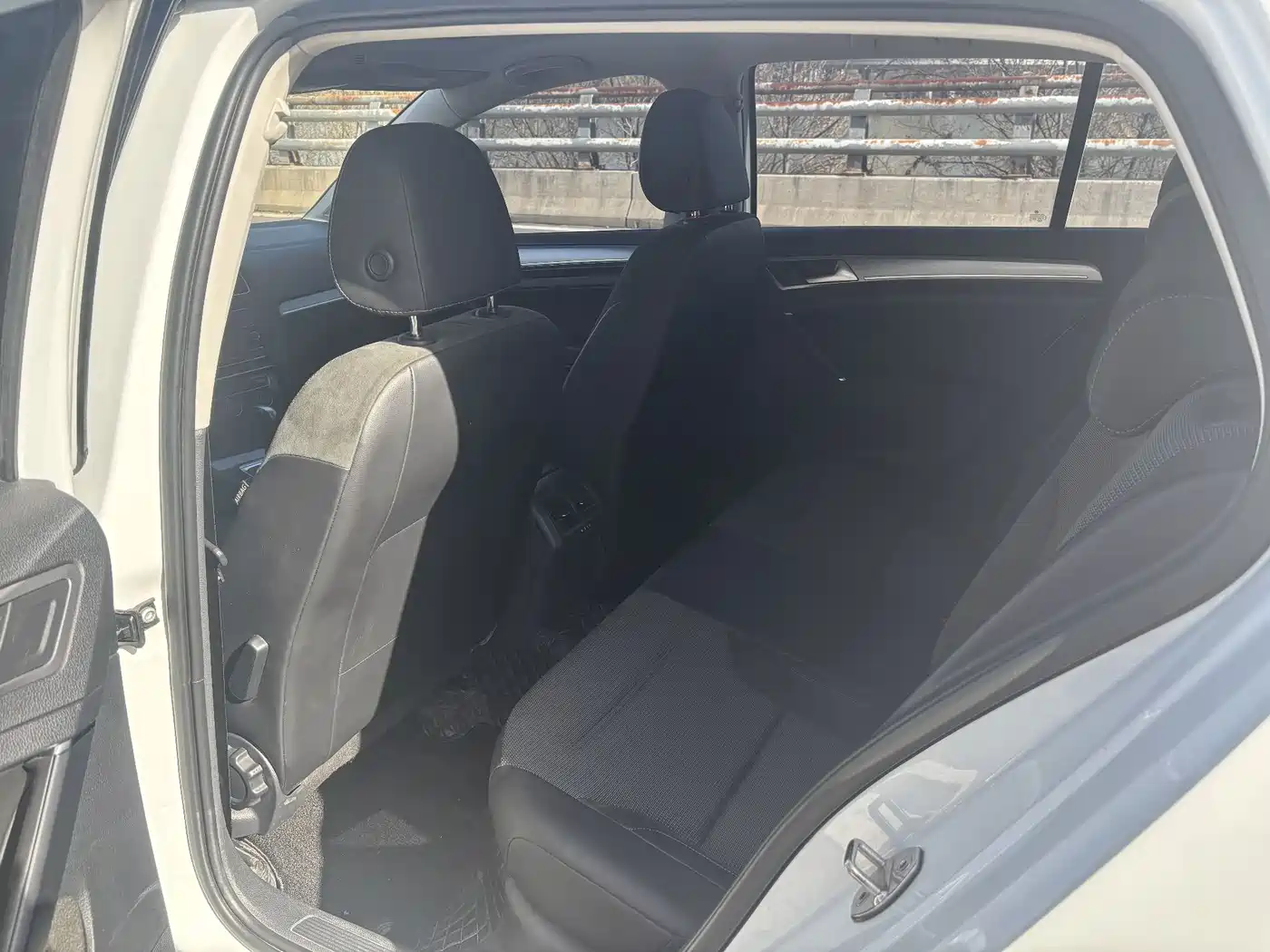 Volkswagen Golf 2018 230TSI Automatic Comfort фото 5