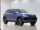 Фото 3 - Volkswagen Touareg