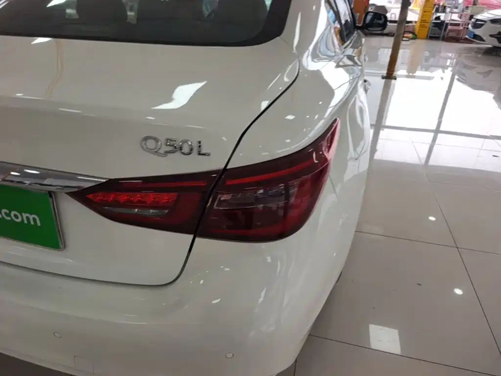 Infiniti Q50L 2022 2018 2.0T Comfort (China VI)