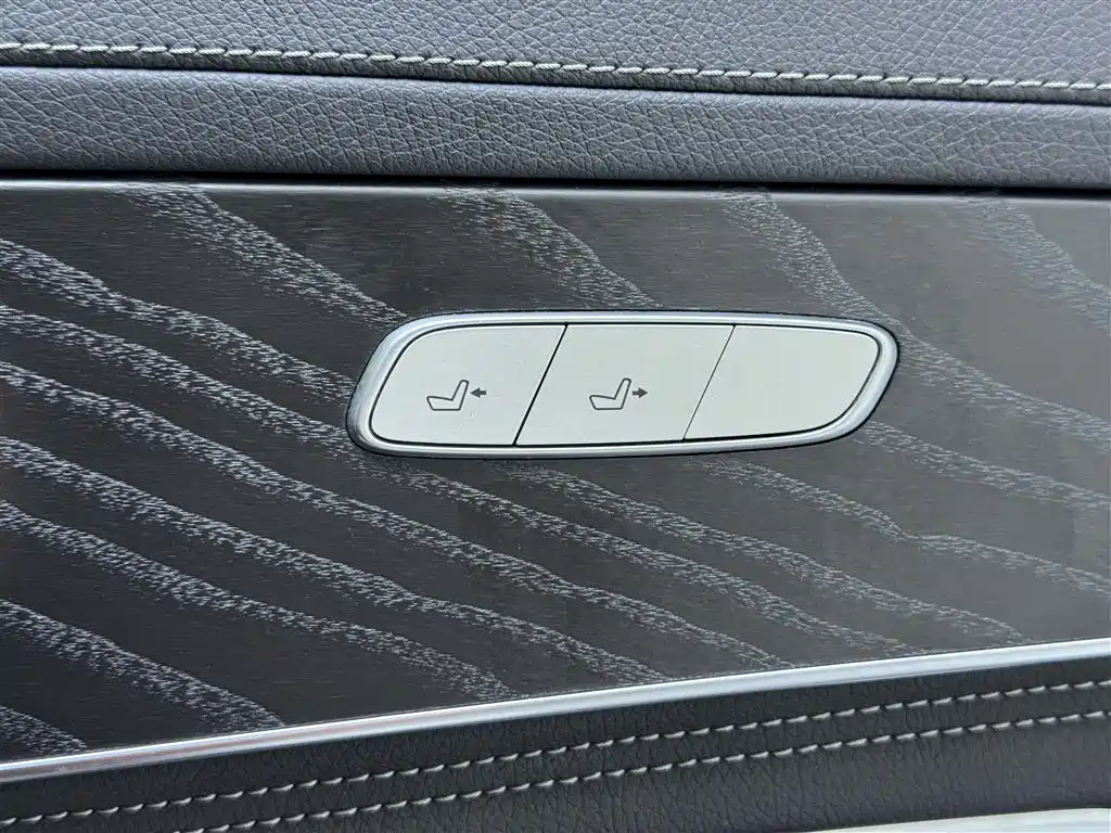 Mercedes-Benz C-Class 2016 C 200 L Sport фото 11