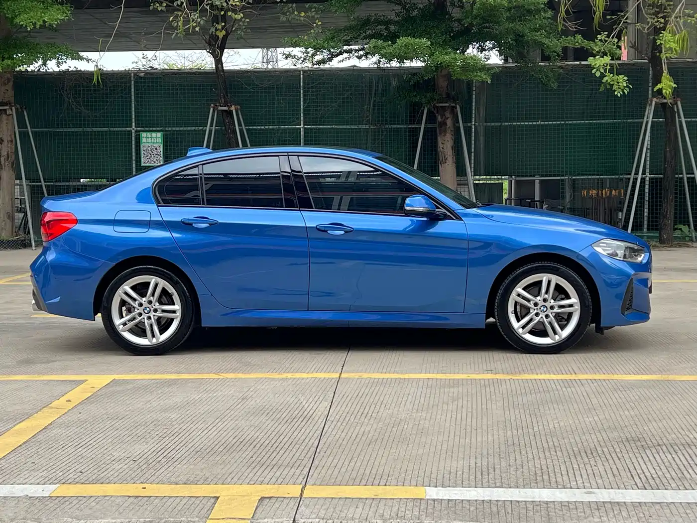 BMW 1 Series 2020 Model 120i M Sport Package фото 3