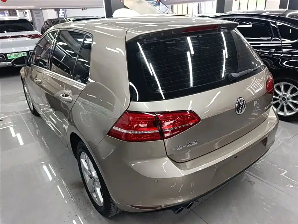 Volkswagen Golf 2015 1.4TSI Automatic Comfort фото 5