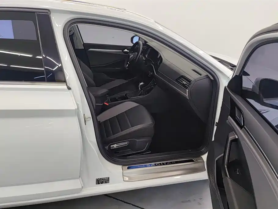 Volkswagen Sagitar 2022 280TSI DSG Soaring Edition фото 8
