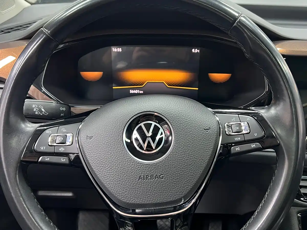 Volkswagen Tharu 2022 280TSI FWD Luxury Edition фото 9