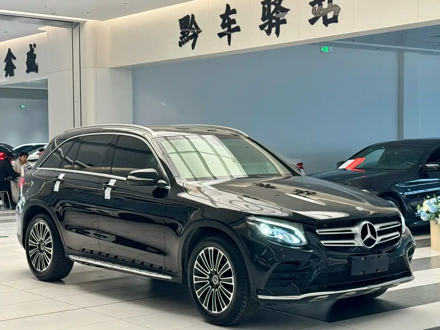 Mercedes-Benz GLC 2018 GLC 260 4MATIC Luxury фото 2