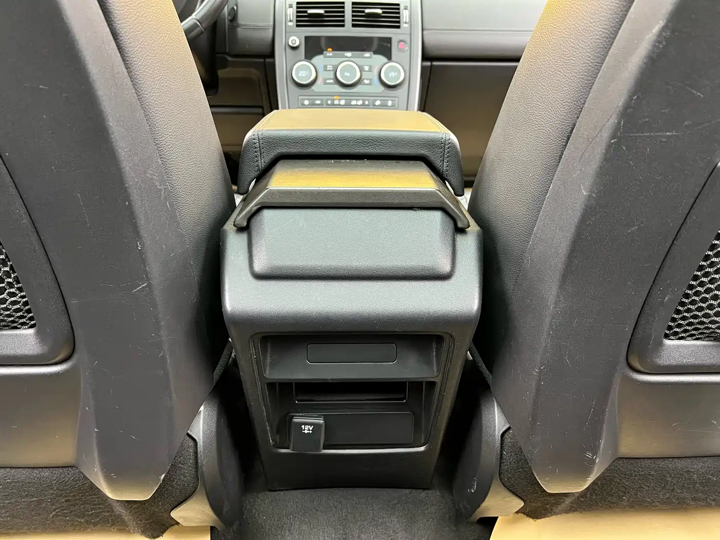 Land Rover Discovery Sport 2019 240PS SE Edition China V фото 24