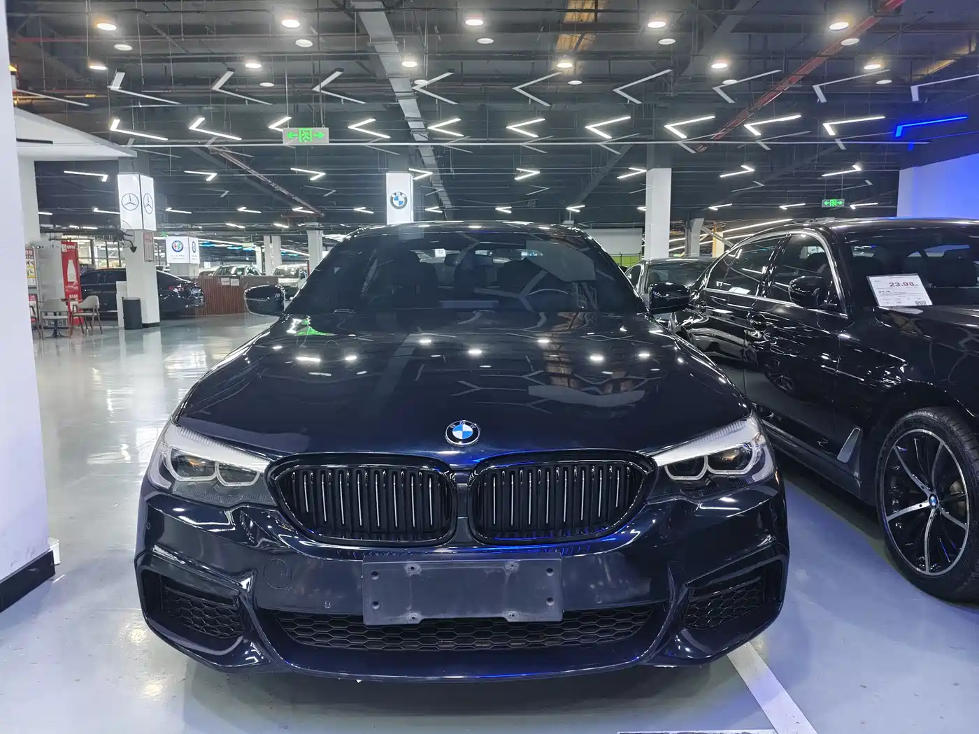BMW 5 Series 2019 525Li M Sport Package фото 2