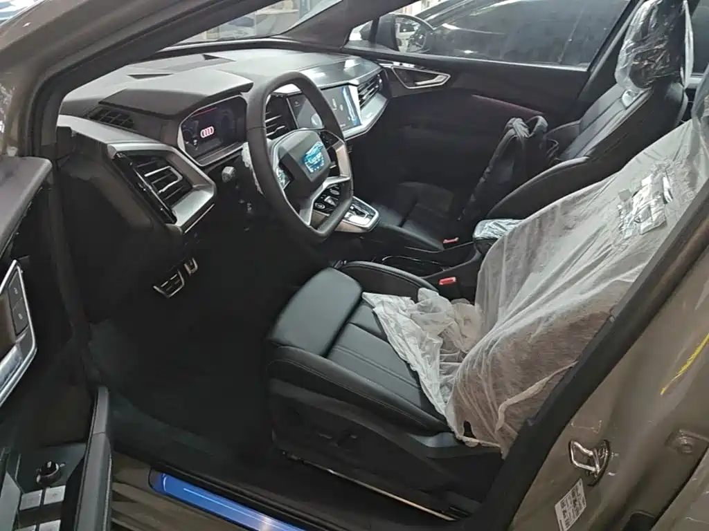 Audi Q4 e-tron 2026 2024 40 e-tron Pioneer Edition