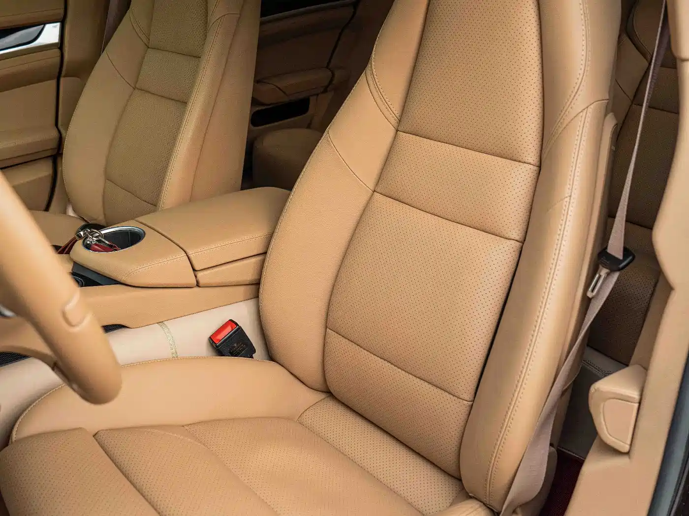 Porsche Panamera 2014 Panamera 4 3.0T фото 15