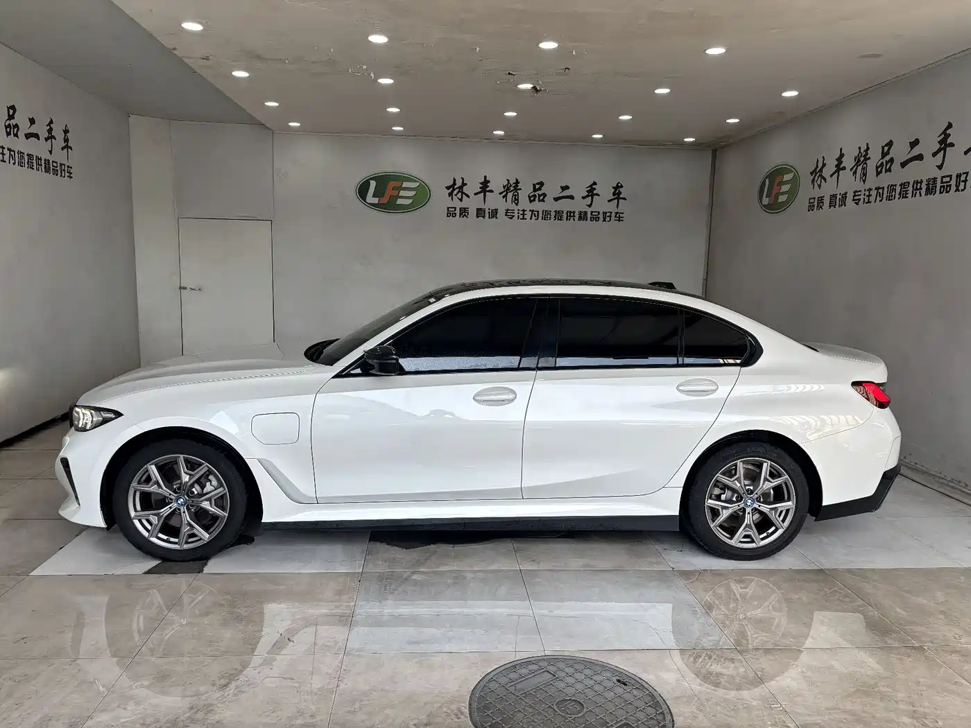 BMW i3 2024 eDrive 35 L фото 5