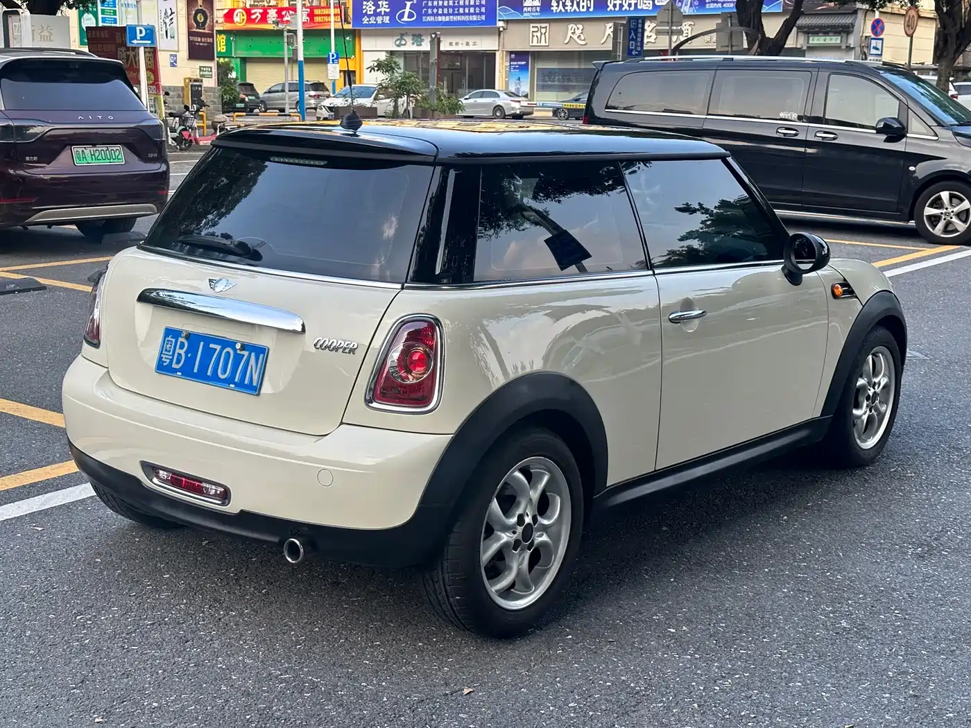 MINI MINI 2012 2011 1.6L COOPER Fun