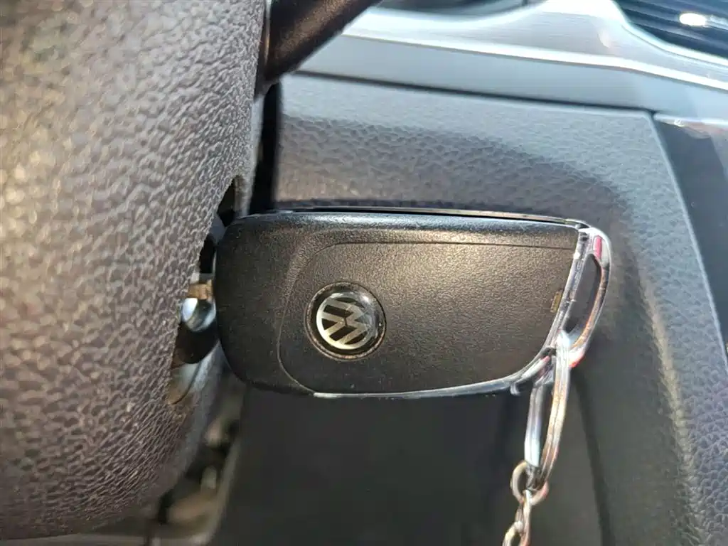 Volkswagen Bora 2018 1.5L Automatic Fashion фото 9