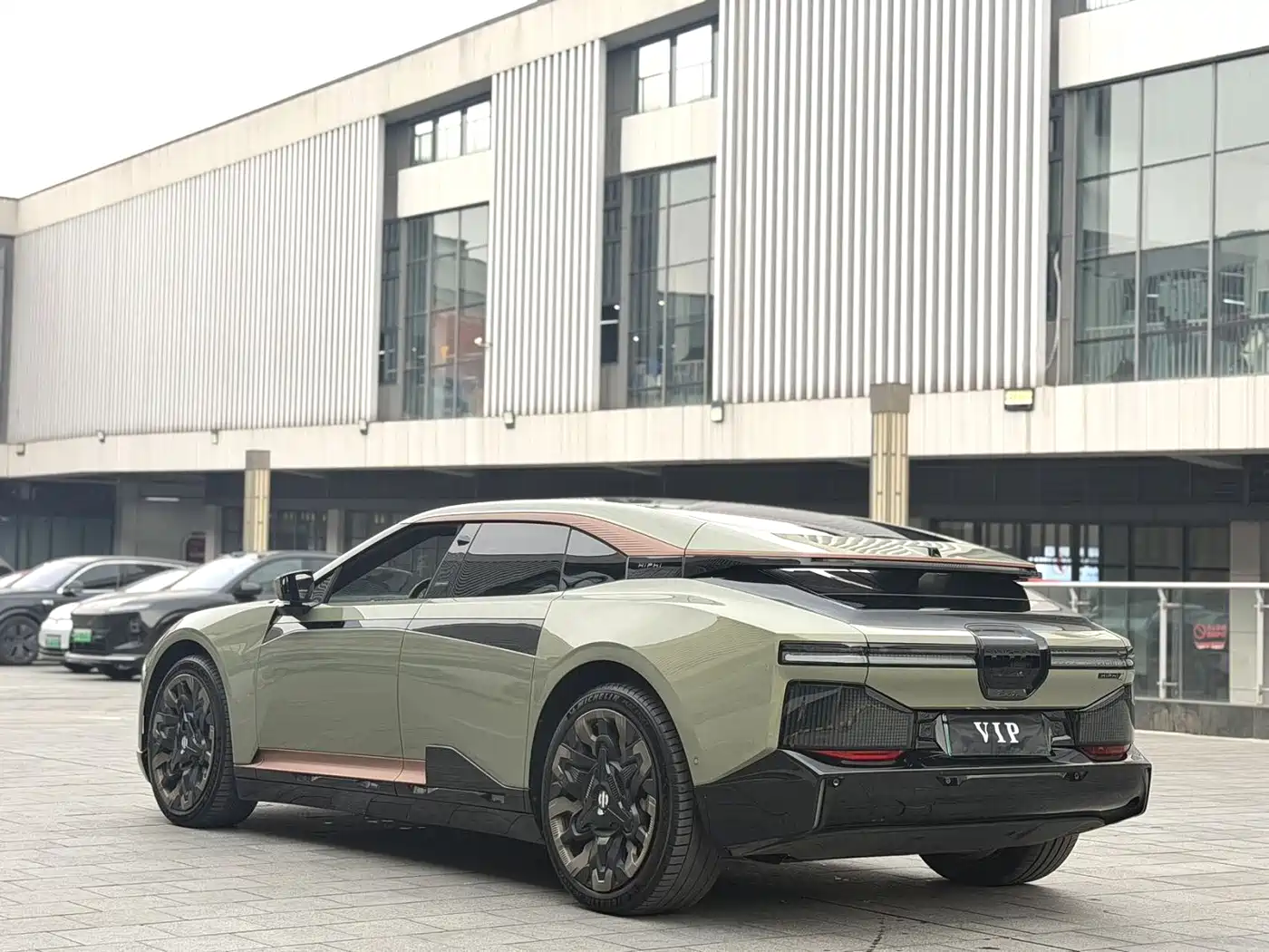 HiPhi Z 2023 4-Seater Edition фото 8