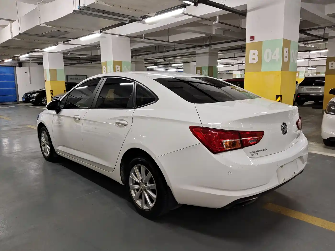 Buick Verano 2017 Sedan 20T DCT Leading фото 5