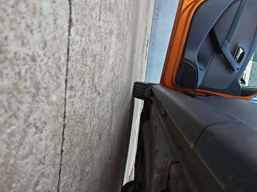 Volkswagen Polo 2014 1.6L Cross Polo Automatic фото 22