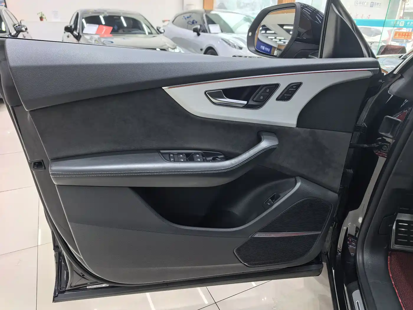 Audi Q8 2019 Model 55 TFSI Premium Dynamic фото 11