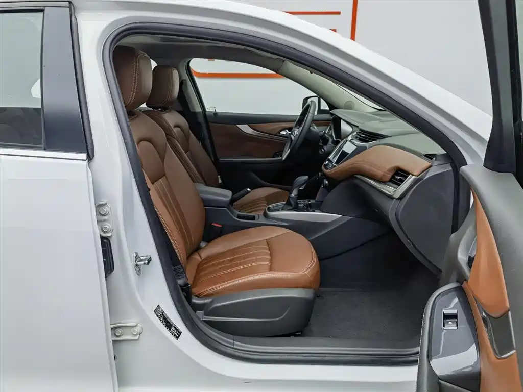 Chevrolet Malibu 2017 1.5T Automatic Comfort Edition фото 23