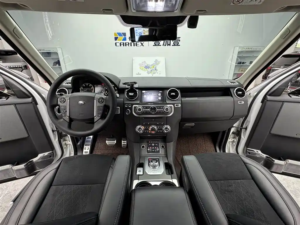 Land Rover Discovery 2016 3.0 SC V6 HSE фото 9