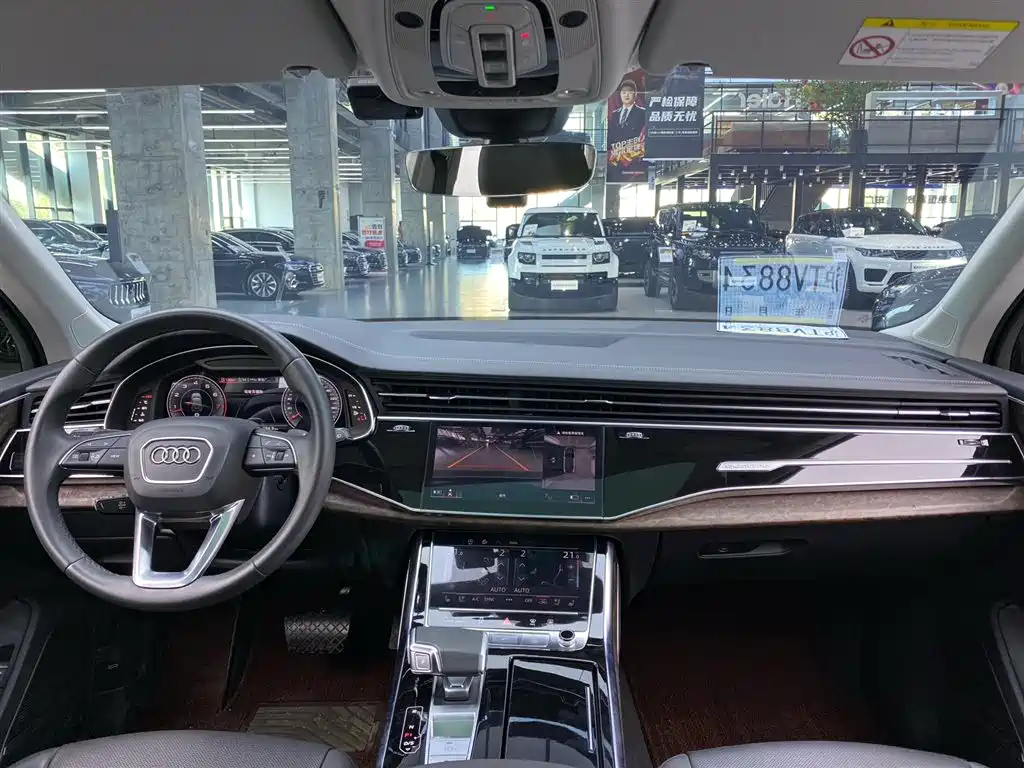 Audi Q7 2023 55 TFSI quattro S line Sport фото 6
